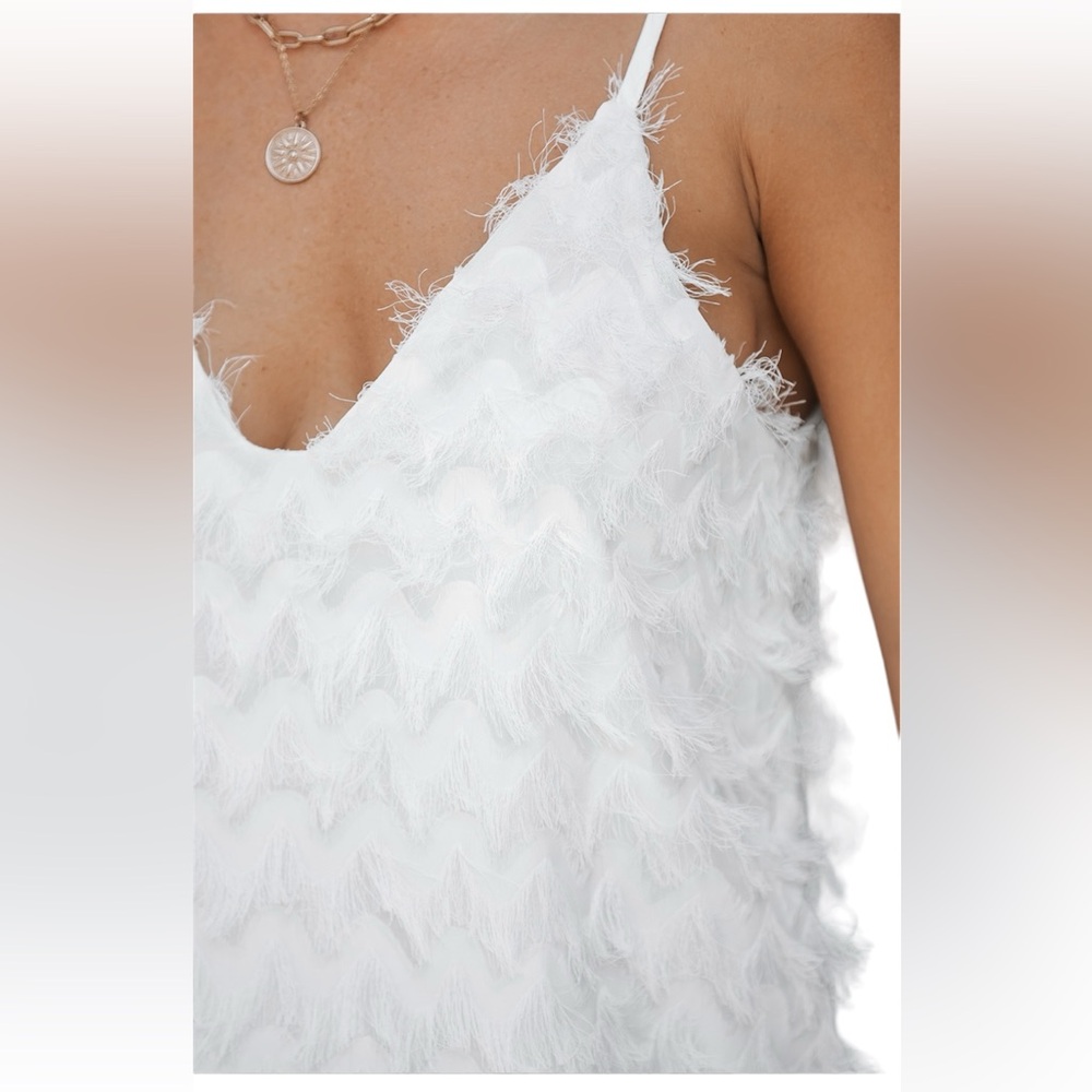 Cupshe Tis The SZN Fringe V-neck Cami - Size XL - Picture 3 of 5